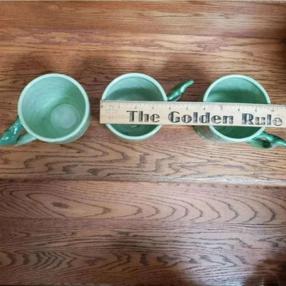 Mesa International embossed green Mermaid Mugs‎